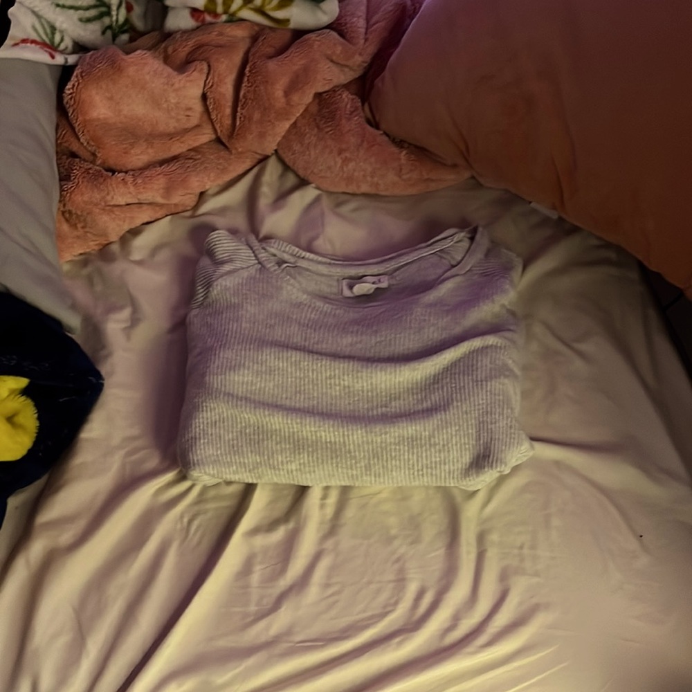 white 📽️ sweater 🎚️ w/ bell sleeves